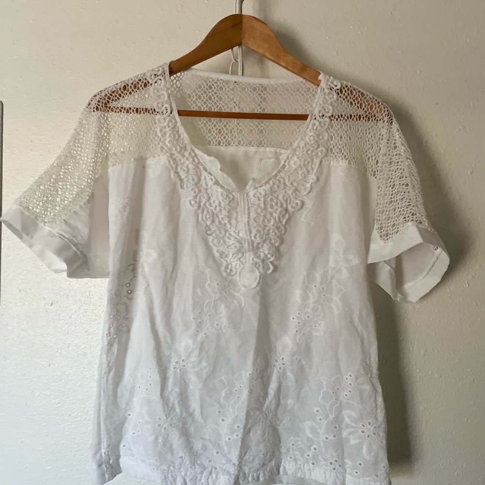 White Eyelet Short Sleeved Blouse